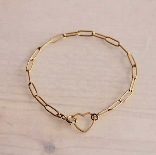 D-Chain Bracelet with Open Heart in Gold